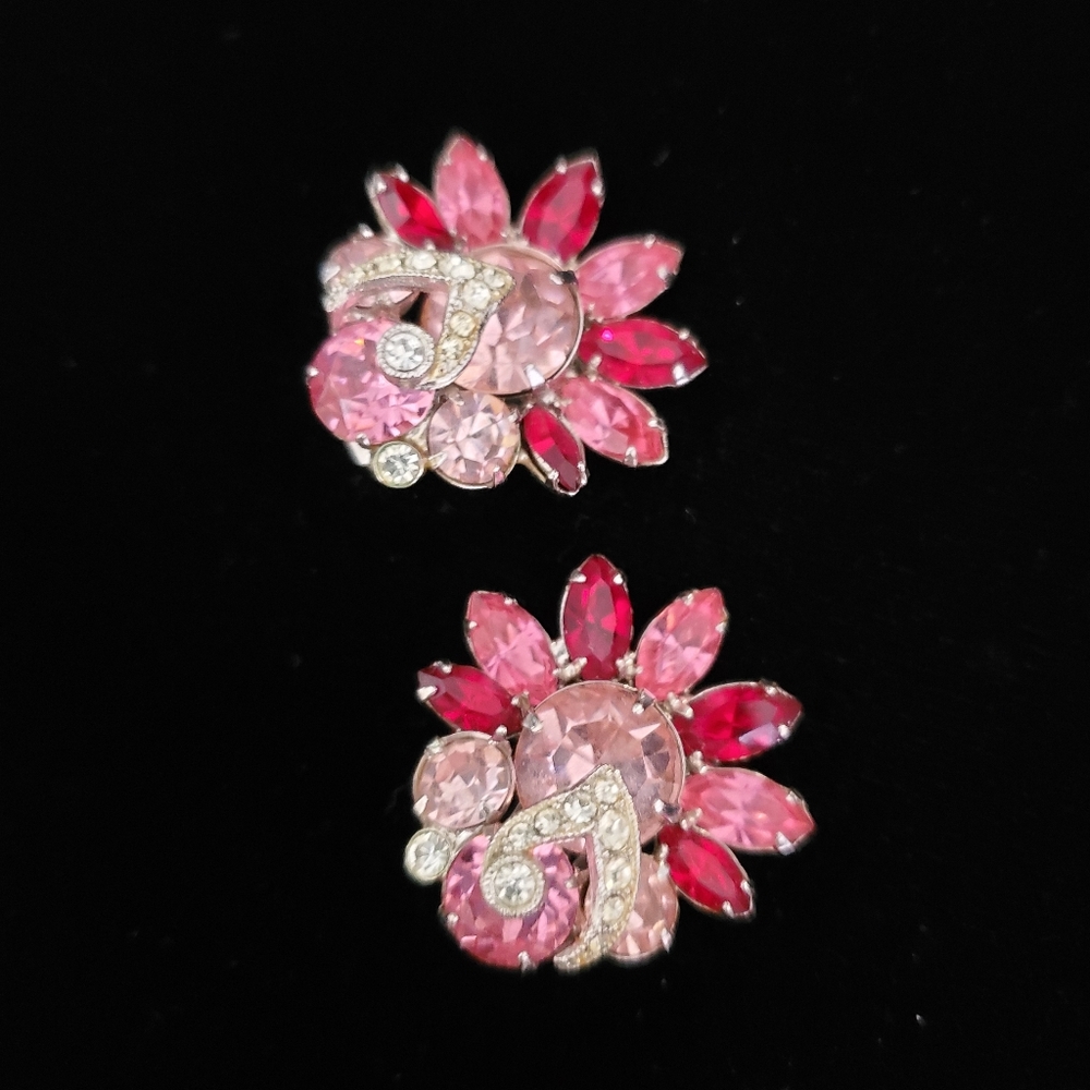 Vintage Eisenberg Flower Two Tone Clip-on Earrings Blingy Classic Mid-century